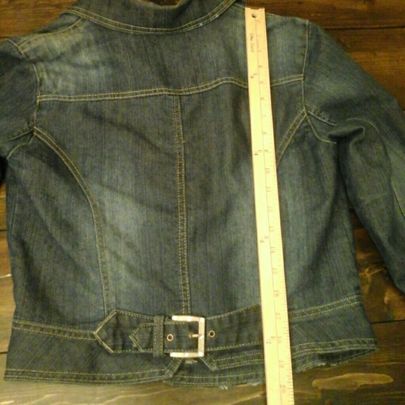 Small Bling Button Fitted Blue Jean Jacket - Picture 6 of 8